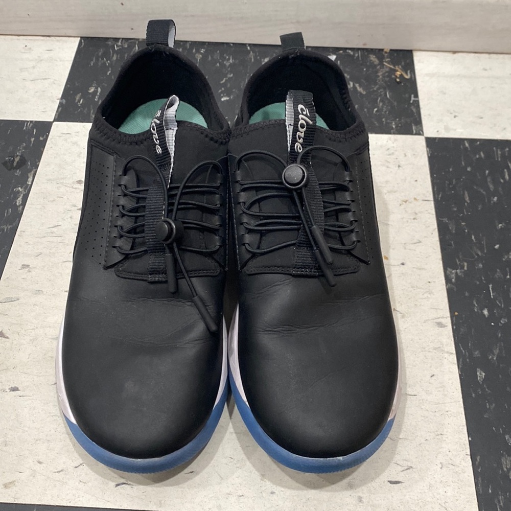 Clove Black and White Nursing Shoes